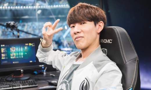 容闻名于世 容闻名于世