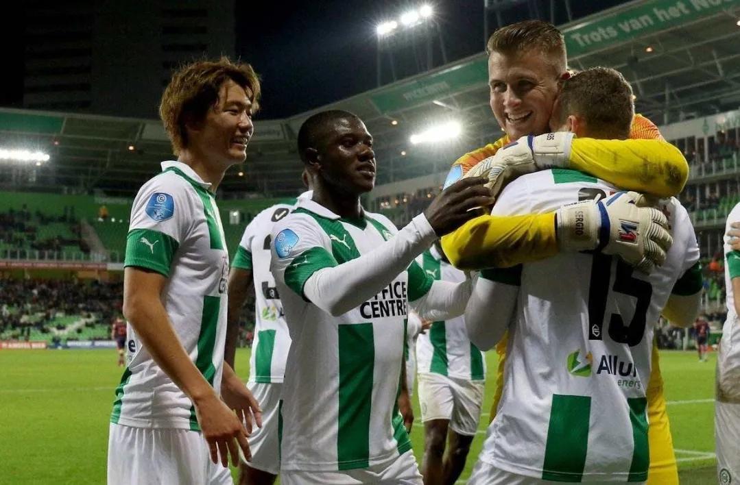 布莱顿在右 布莱顿在右