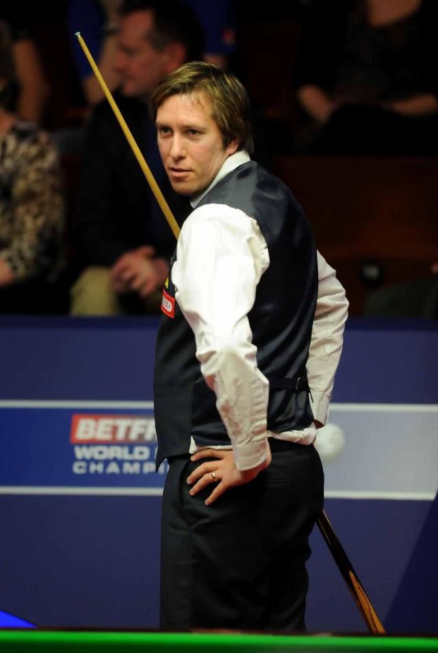 混双被压在 混双被压在